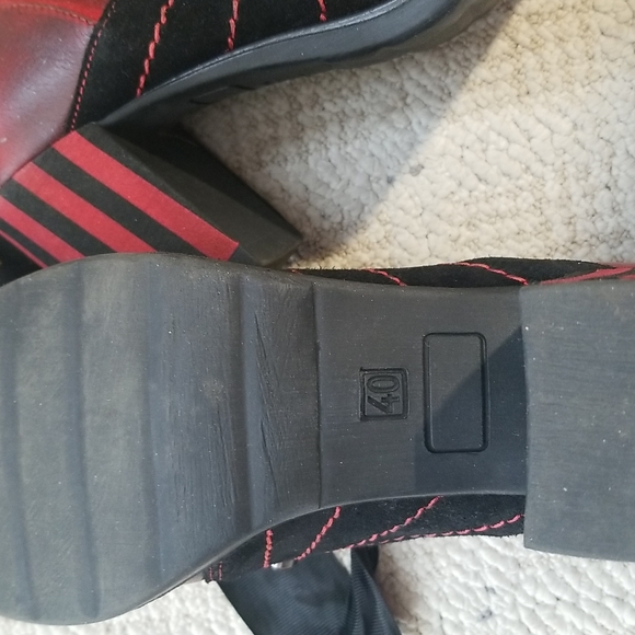 Maciejka Red Ankle Boot Shoes - Picture 7 of 16